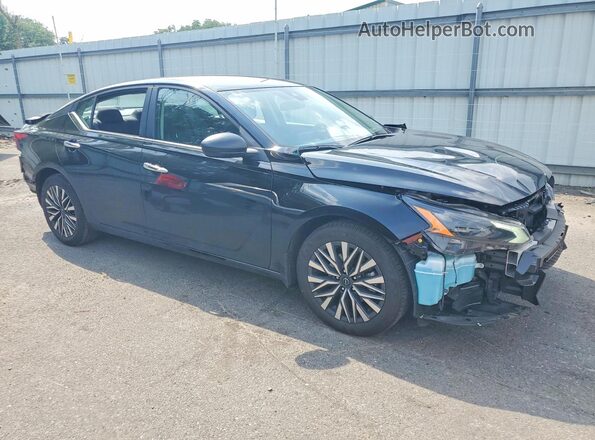 1N4BL4DV8RN415067 2024 NISSAN ALTIMA Черный Передняя правая четверть