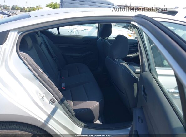1N4BL4DV8SN422249 2025 NISSAN ALTIMA Silver VIN კოდის სტიკერის ხედი