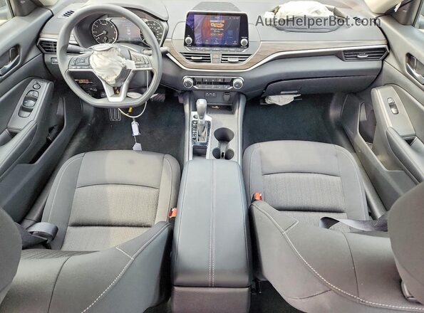 1N4BL4DV8TN336330 2026 NISSAN ALTIMA Черный Вид панели приборов