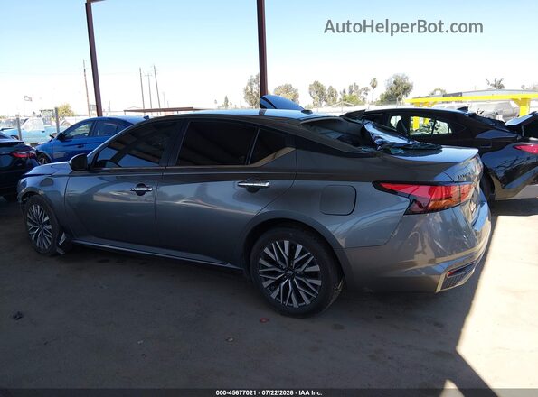 1N4BL4DV9PN353840 2023 NISSAN ALTIMA Серый Вид задней части салона