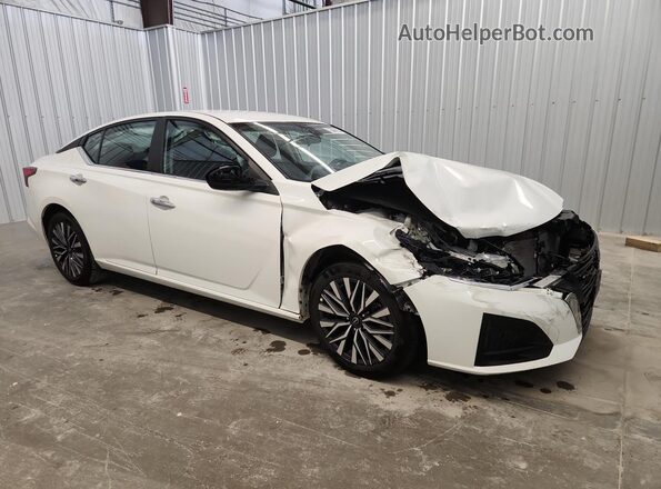 1N4BL4DV9SN393795 2025 NISSAN ALTIMA White Vista interior de 360 grados