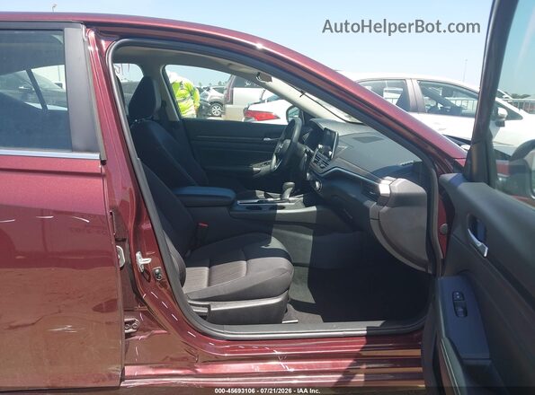 1N4BL4DV9SN403399 2025 NISSAN ALTIMA Burgundy Вид салону спереду