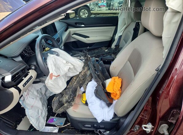 1N4BL4DVXRN305654 2024 NISSAN ALTIMA Темно-бордовый Вид салона спереди