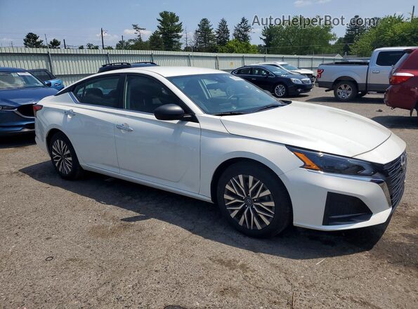 1N4BL4DVXRN324334 2024 NISSAN ALTIMA White Front right