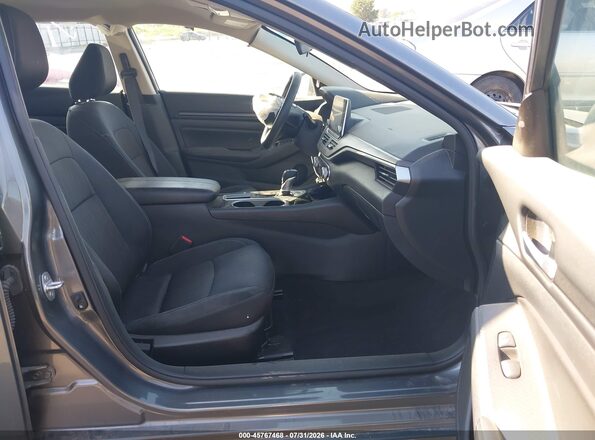 1N4BL4DVXRN369709 2024 NISSAN ALTIMA Gray Widok wnętrza z przodu