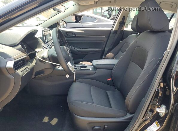 1N4BL4DVXTN320467 2026 NISSAN ALTIMA Black წინა სალონის ხედი