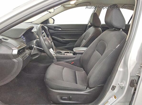 1N4BL4DW1RN409183 2024 NISSAN ALTIMA Silver Սալոնի դիմացի տեսք