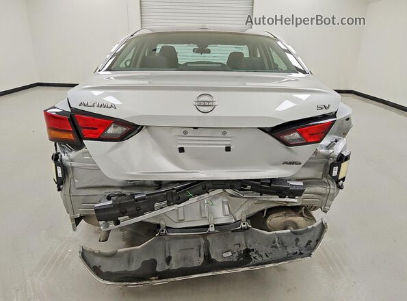 1N4BL4DW1RN409183 2024 NISSAN ALTIMA Silver Հետևի տեսք