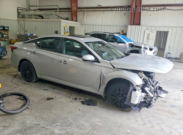 1N4BL4DW1SN347340 2025 NISSAN ALTIMA Серебряный Передняя правая четверть