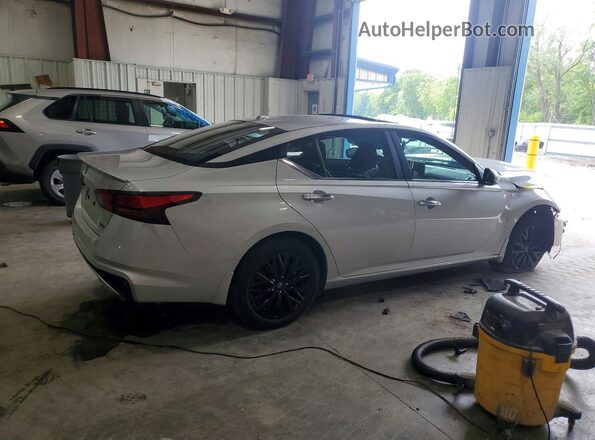 1N4BL4DW1SN347340 2025 NISSAN ALTIMA Серебряный Задняя правая четверть