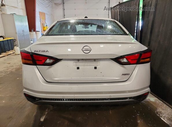 1N4BL4DW1TN328613 2026 NISSAN ALTIMA Silver უკანა ხედი
