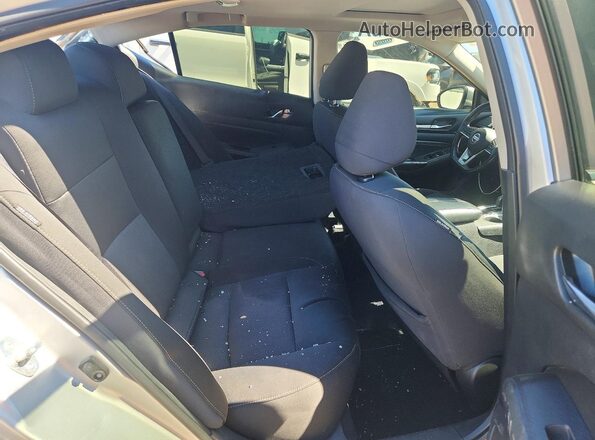1N4BL4DW2KC153279 2019 NISSAN ALTIMA Silver Widok tylnych siedzeń