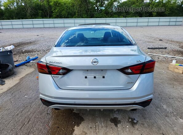 1N4BL4DW2NN368976 2022 NISSAN ALTIMA Серебряный Вид сзади
