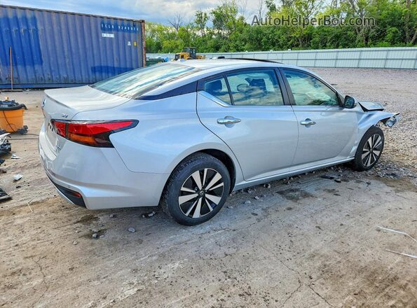1N4BL4DW2NN368976 2022 NISSAN ALTIMA Серебряный Задняя правая четверть