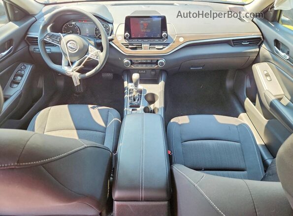 1N4BL4DW2SN411269 2025 NISSAN ALTIMA Silver Առջևի վահանակի տեսք