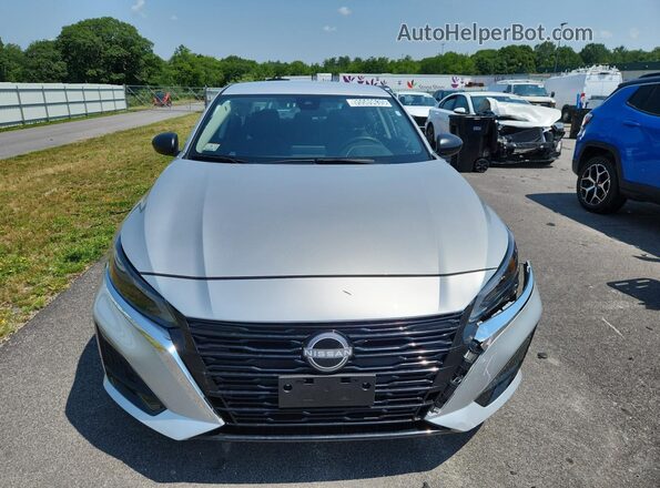 1N4BL4DW2SN411269 2025 NISSAN ALTIMA Silver Սալոնի 360 աստիճան տեսք