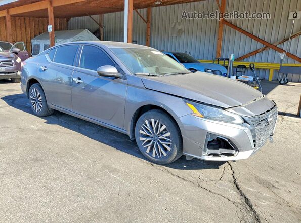 1N4BL4DW3RN421920 2024 NISSAN ALTIMA Серый Передняя правая четверть
