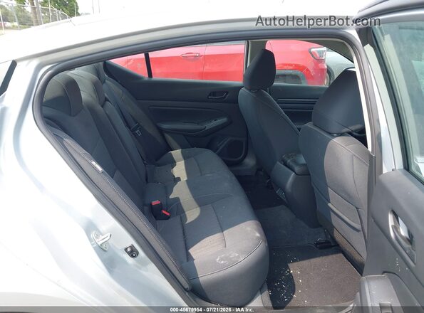 1N4BL4DW3SN410714 2025 NISSAN ALTIMA Silver VIN կոդի պիտակի տեսք