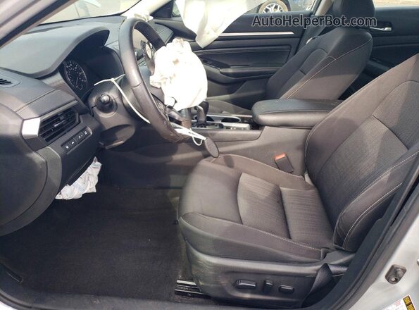 1N4BL4DW4NN345683 2022 NISSAN ALTIMA Silver Vista interior delantera