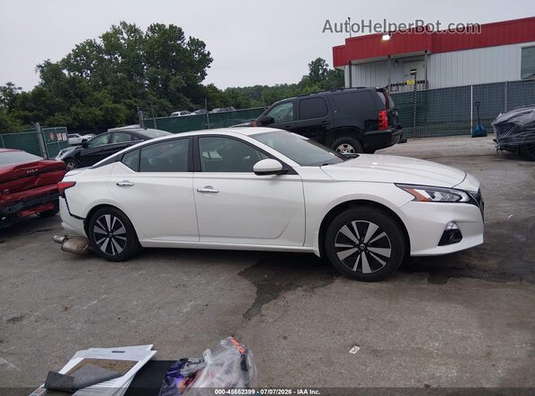 1N4BL4DW5KC149582 2019 NISSAN ALTIMA White Widok wnętrza 360 stopni
