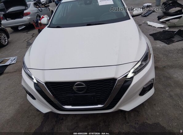 1N4BL4DW5KC149582 2019 NISSAN ALTIMA White Widok wnętrza z tyłu