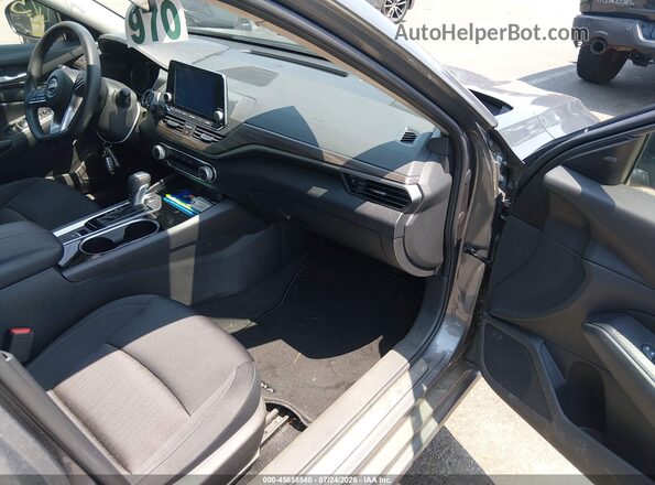 1N4BL4DW5RN407548 2024 NISSAN ALTIMA Gray Vista interior delantera