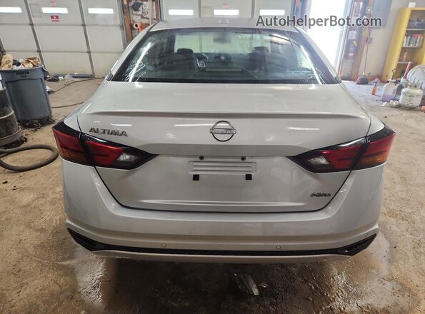 1N4BL4DW5SN377053 2025 NISSAN ALTIMA Silver VIN կոդի պիտակի տեսք