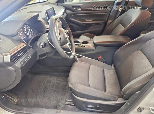 1N4BL4DW5SN377053 2025 NISSAN ALTIMA Silver Սալոնի դիմացի տեսք