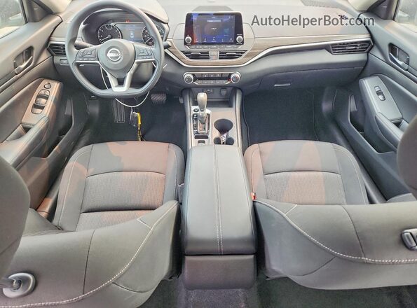 1N4BL4DW6TN343799 2026 NISSAN ALTIMA White Առջևի վահանակի տեսք
