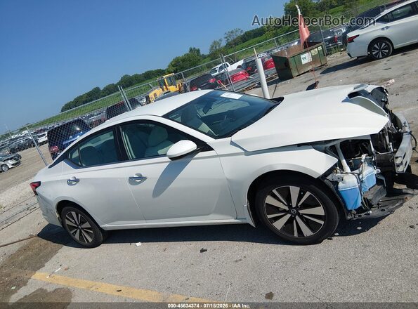 1N4BL4DW9MN324634 2021 NISSAN ALTIMA White Widok wnętrza 360 stopni