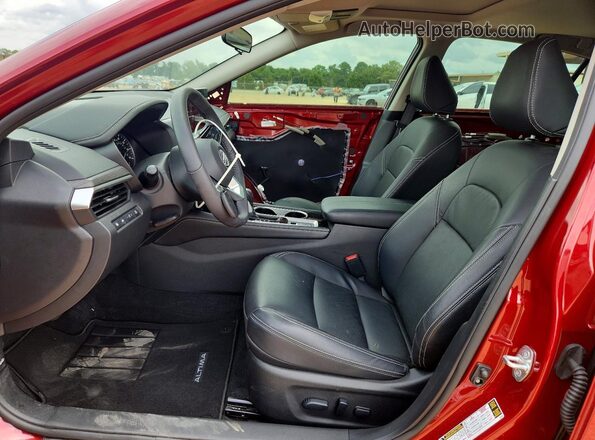 1N4BL4EV0SN414113 2025 NISSAN ALTIMA Red Вид салону спереду
