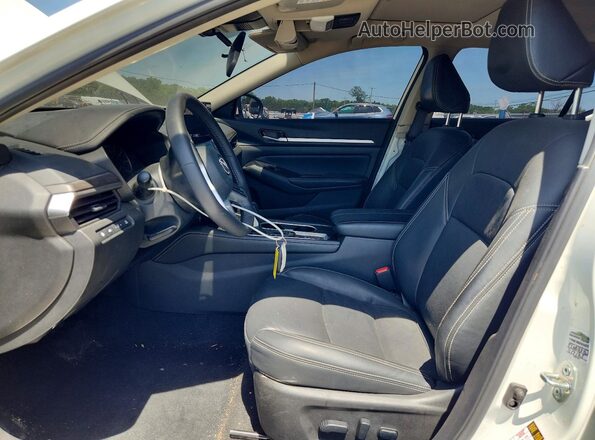 1N4BL4EV0SN420459 2025 NISSAN ALTIMA Белый Вид салона спереди