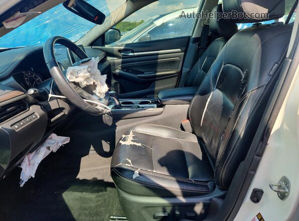 1N4BL4EV1LC250285 2020 NISSAN ALTIMA White Вид салону спереду