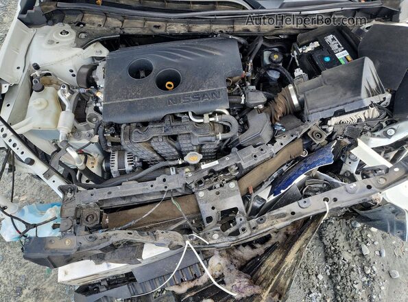 1N4BL4EV1LC250285 2020 NISSAN ALTIMA White Вид задньої частини салону