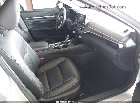 1N4BL4EV2KC258037 2019 NISSAN ALTIMA Серебряный Вид салона спереди