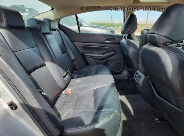 1N4BL4EV2LC156240 2020 NISSAN ALTIMA Silver Հետևի նստատեղերի տեսք