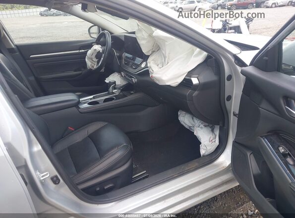 1N4BL4EV2PN394910 2023 NISSAN ALTIMA Серебряный Вид салона спереди
