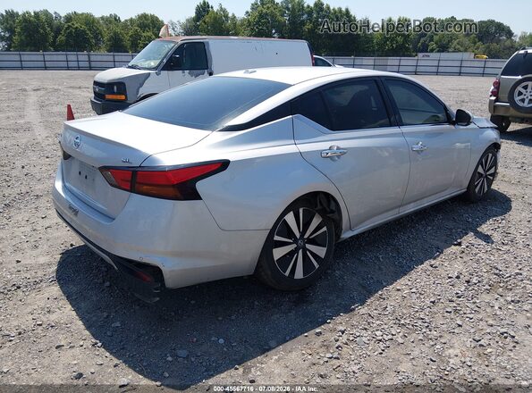 1N4BL4EV3LC135753 2020 NISSAN ALTIMA Silver Հետևի աջ
