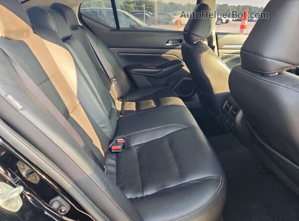 1N4BL4EV3LC157221 2020 NISSAN ALTIMA Black Rear seats view