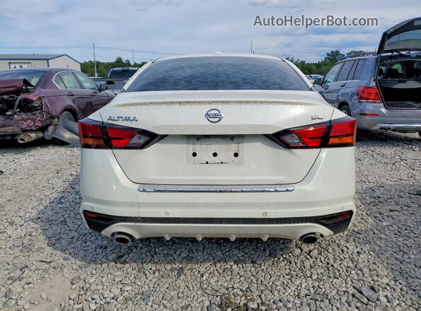 1N4BL4EV3MN300965 2021 NISSAN ALTIMA White Rear view