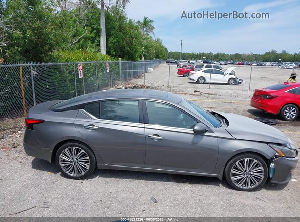 1N4BL4EV3SN309937 2025 NISSAN ALTIMA Silver Rear interior view
