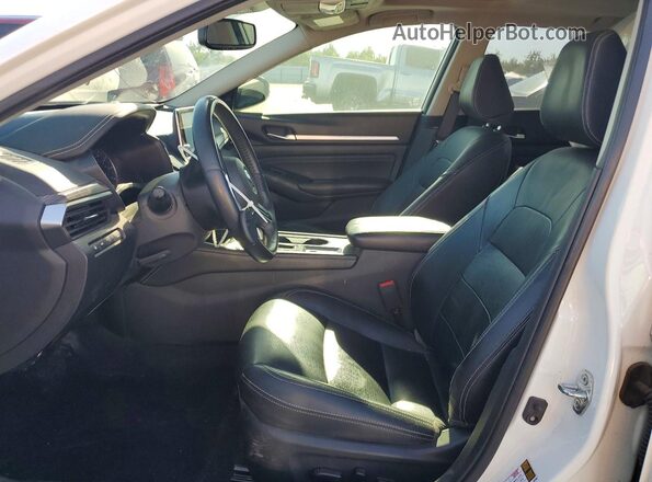 1N4BL4EV6KC180345 2019 NISSAN ALTIMA White Front interior view