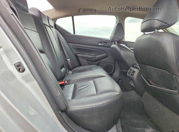 1N4BL4EV7KC250113 2019 NISSAN ALTIMA Silver Հետևի նստատեղերի տեսք