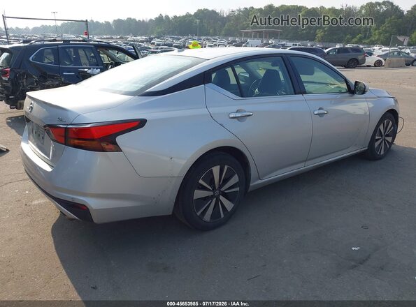 1N4BL4EV7LC230879 2020 NISSAN ALTIMA Серебряный Задняя правая четверть