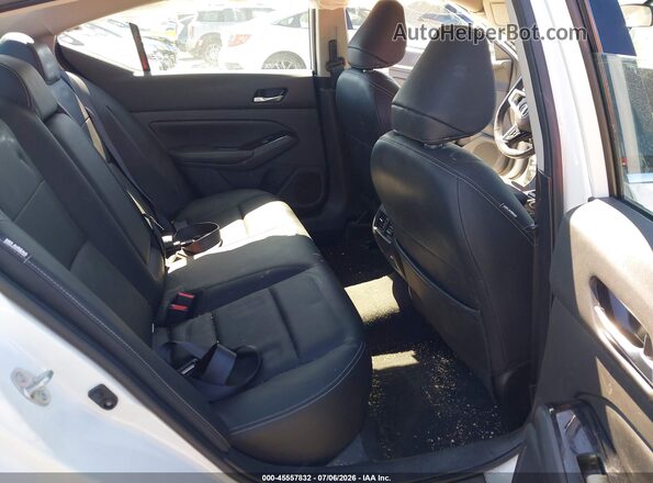 1N4BL4EV7RN325634 2024 NISSAN ALTIMA White Widok naklejki z numerem VIN