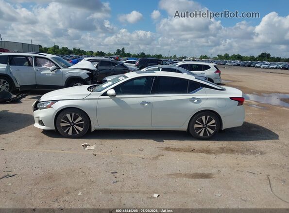 1N4BL4EV8MN420468 2021 NISSAN ALTIMA White Vista interior de 360 grados