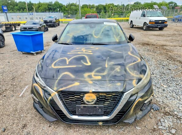 1N4BL4EV9KC207229 2019 NISSAN ALTIMA Black Widok z przodu