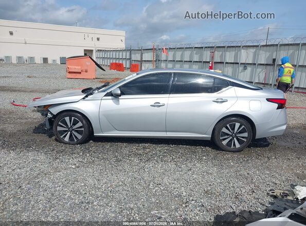 1N4BL4EVXKC162981 2019 NISSAN ALTIMA Silver სალონის 360-გრადუსიანი ხედი