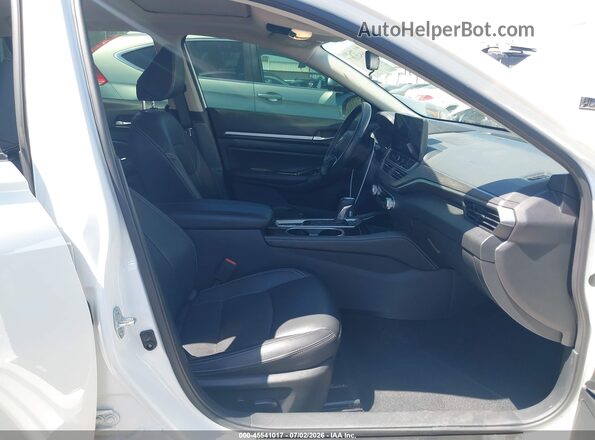 1N4BL4EW2RN389699 2024 NISSAN ALTIMA White Vista interior delantera