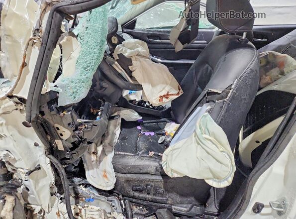 1N4BL4EW7RN311354 2024 NISSAN ALTIMA White Vista interior delantera